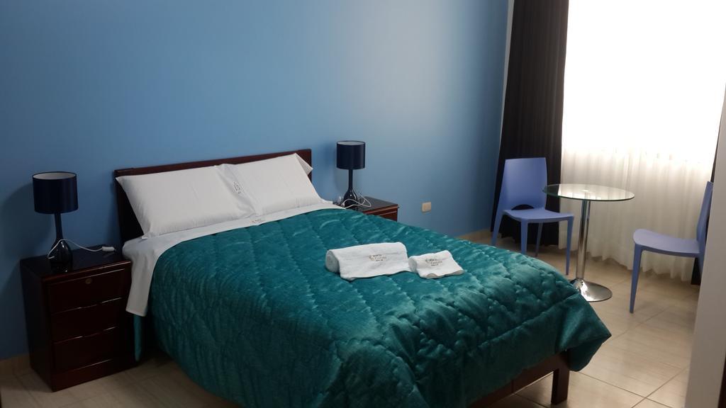 Hostal El Condado Trujillo Room photo