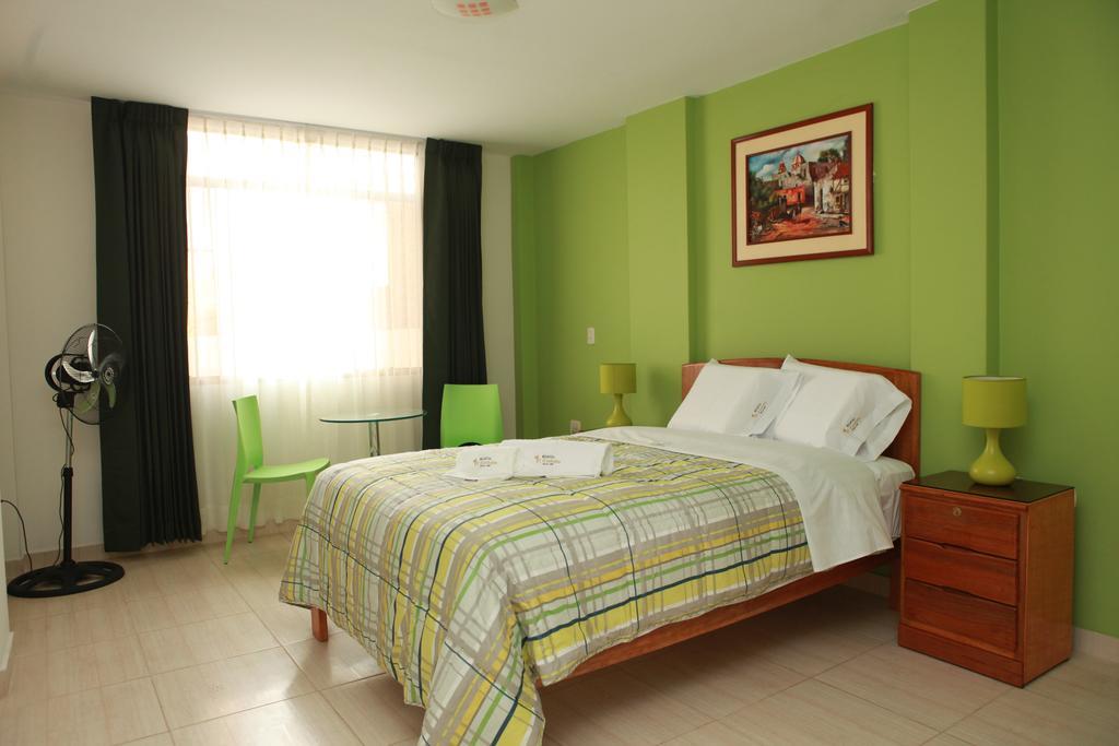 Hostal El Condado Trujillo Room photo