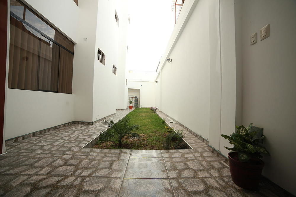Hostal El Condado Trujillo Exterior photo